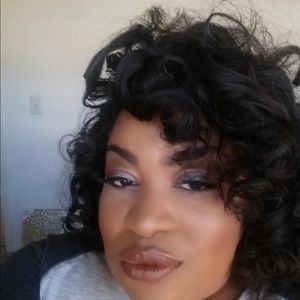 Meet your Posher, Pamela